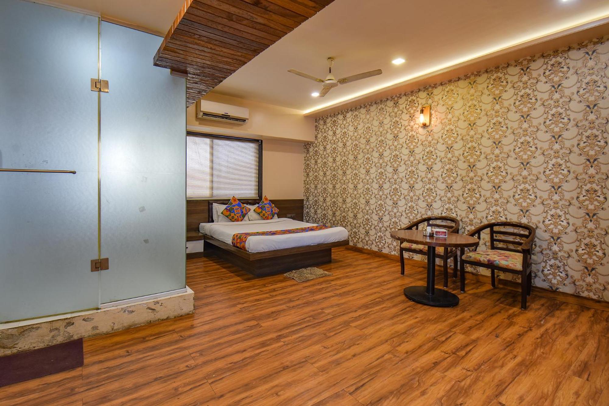 Hotel Fabexpress Glory - Nr Skywalk Bridge Pimpri-Chinchwad Exterior foto